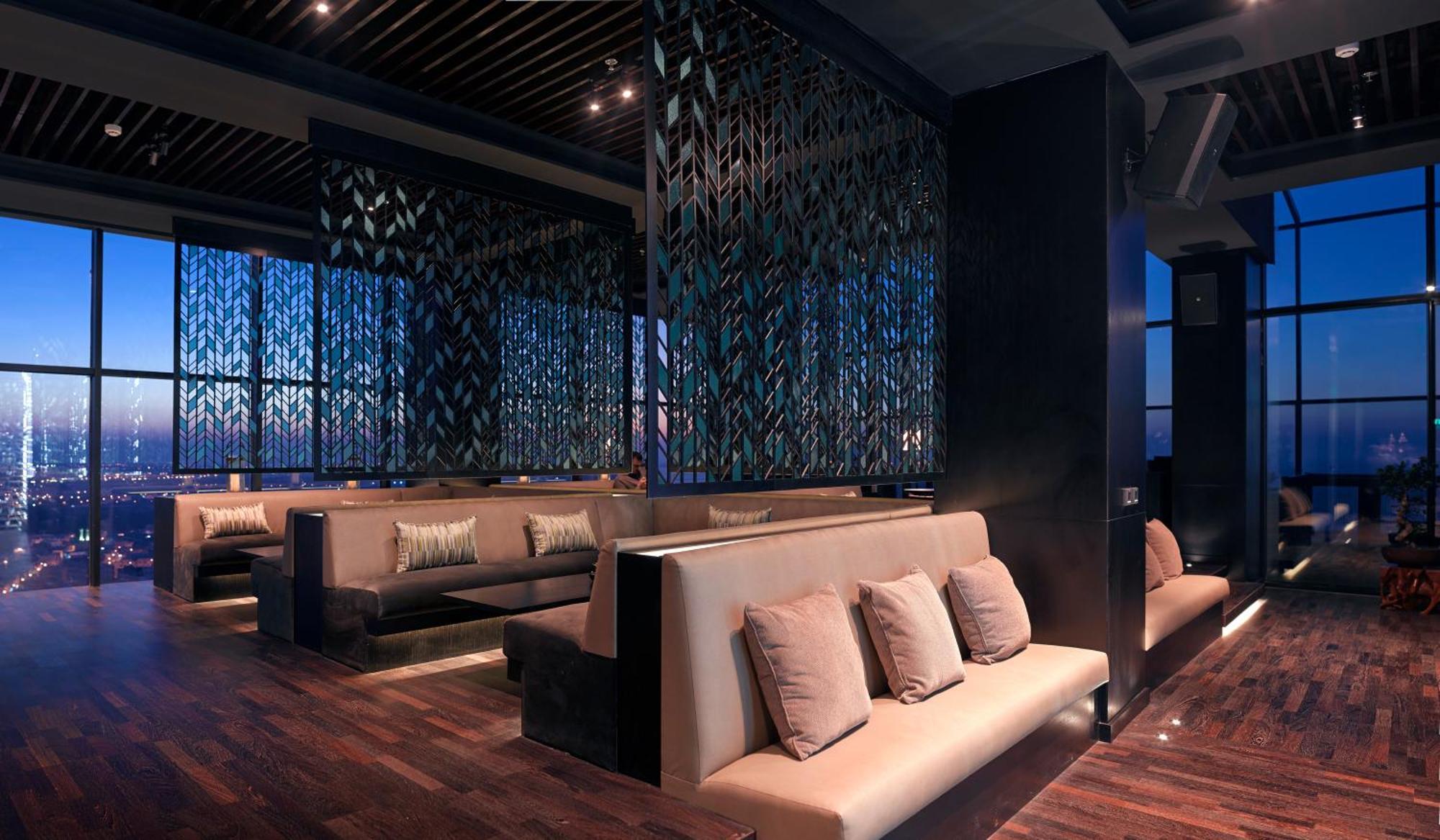 Ramee Grand Hotel And Spa Manama Exterior foto The interior of the lounge